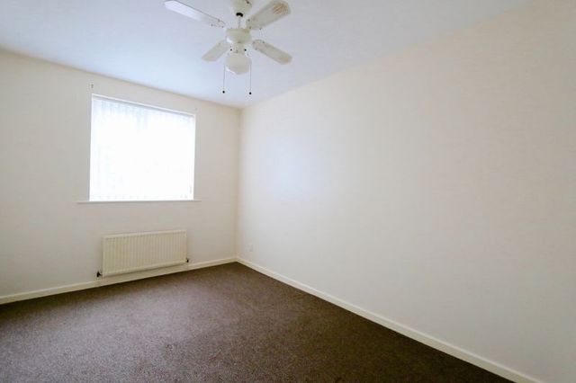  Image of 2 bedroom Semi-Detached house for sale in Kingsbury Way Kingswood Hull HU7 at Kingsbury Way Kingswood Hull, HU7 3JE