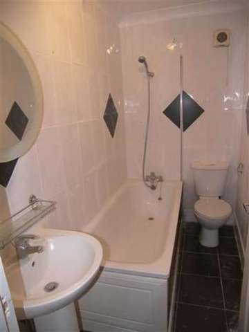  Image of 2 bedroom Semi-Detached house for sale in Kingsfield Road Harrow-on-the-Hill Harrow HA1 at Harrow on the Hill, HA1 3DD