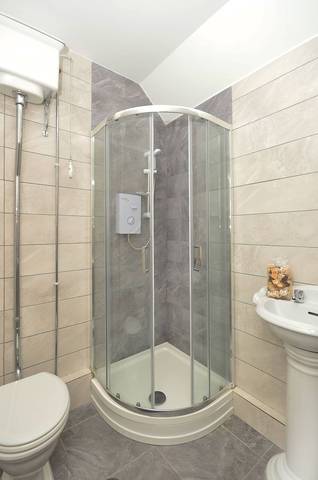  Image of 1 bedroom Flat for sale in Kingsland Road London E8 at Kingsland Road  Dalston, E8 4AE