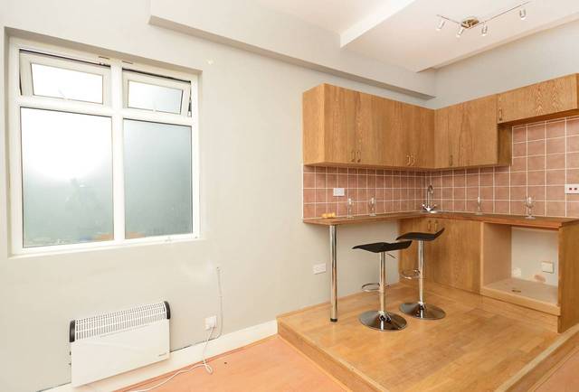  Image of 1 bedroom Flat for sale in Kingsland Road London E8 at Kingsland Road  Dalston, E8 4AE