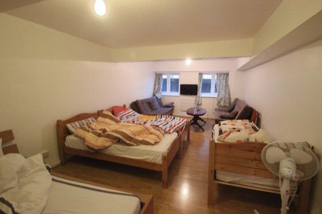  Image of Flat to rent in Kingsland Road London E2 at Kingsland Road  London, E2 8DP