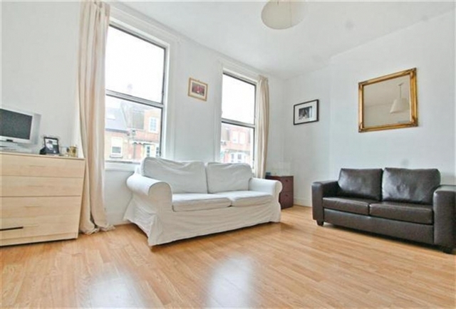  Image of 3 bedroom Terraced house for sale in Kingston Road London SW19 at Wimbledon, SW19 1LJ