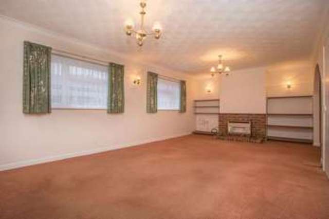  Image of 3 bedroom Detached house for sale in Kingsway Hayling Island PO11 at Kingsway  Hayling Island, PO11 0LZ