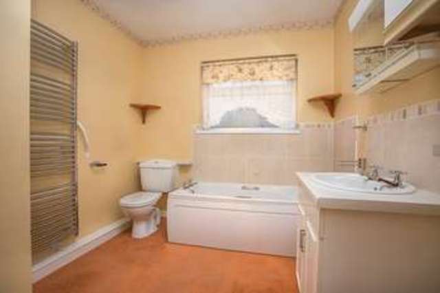  Image of 3 bedroom Detached house for sale in Kingsway Hayling Island PO11 at Kingsway  Hayling Island, PO11 0LZ