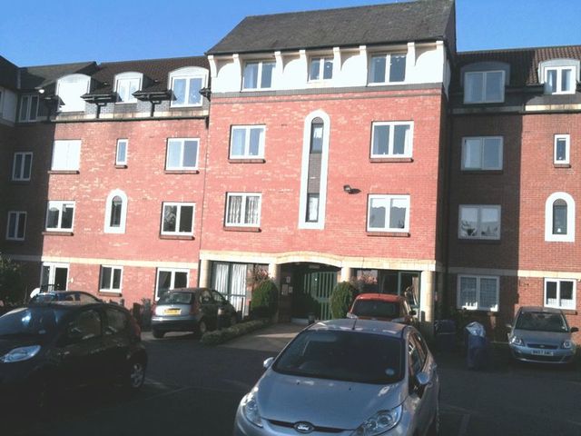  Image of 2 bedroom Retirement Property for sale in Kenilworth Street Leamington Spa CV32 at Kenilworth Street  Leamington Spa, CV32 4QU
