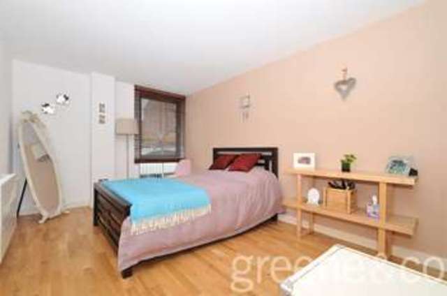  Image of 2 bedroom Flat for sale in Elthorne Road London N19 at Elthorne Road Archway Hornsey Rise, N19 4AS