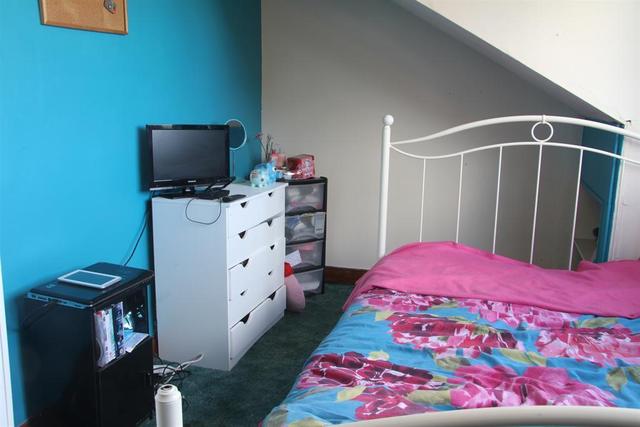  Image of 5 bedroom Terraced house for sale in Kirk Lane Yeadon Leeds LS19 at Yeadon Leeds Yeadon, LS19 7ET