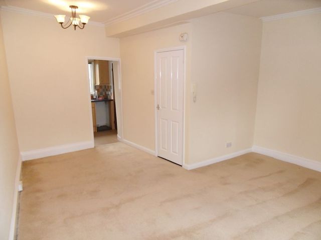  Image of 1 bedroom Flat for sale in Kirkland Kendal LA9 at Kirkland  Kendal, LA9 5AF