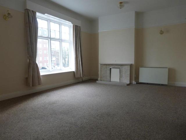  Image of 2 bedroom Flat for sale in Kirkley Cliff Road Lowestoft NR33 at Kirkley Cliff Road  Lowestoft, NR33 0DB