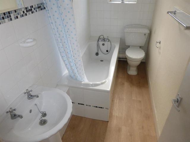  Image of 2 bedroom Flat for sale in Kirkley Cliff Road Lowestoft NR33 at Kirkley Cliff Road  Lowestoft, NR33 0DB
