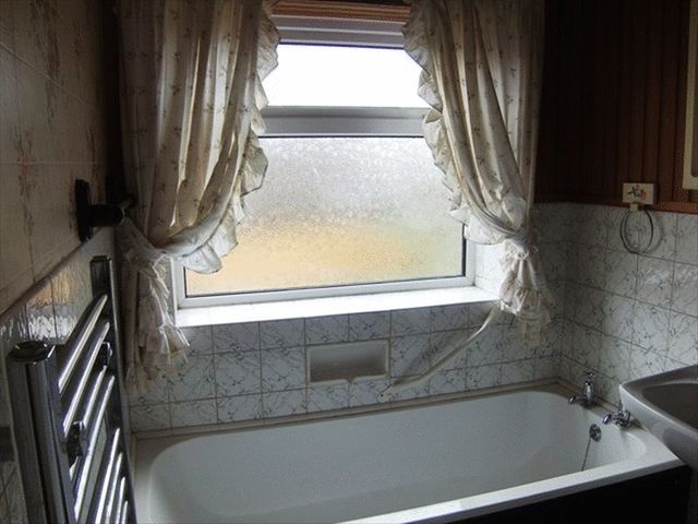  Image of 3 bedroom Semi-Detached house to rent in Kirkstone Avenue Huddersfield HD5 at Kirkstone Avenue  Huddersfield, HD5 9EL