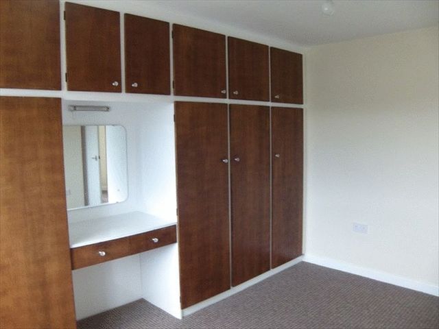  Image of 3 bedroom Semi-Detached house to rent in Kirkstone Avenue Huddersfield HD5 at Kirkstone Avenue  Huddersfield, HD5 9EL