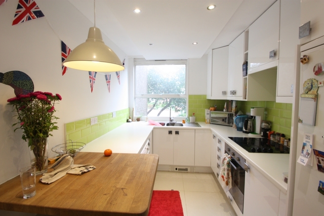  Image of 3 bedroom Flat for sale in Meyrick Road London SW11 at Meyrick Road  London, SW11 2NJ