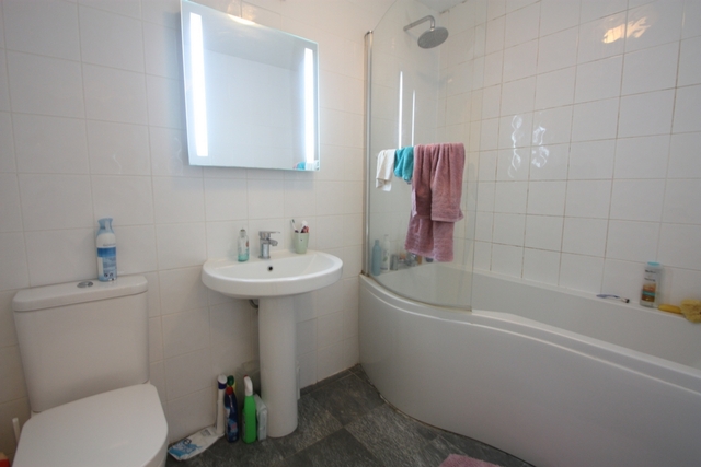  Image of 3 bedroom Flat for sale in Meyrick Road London SW11 at Meyrick Road  London, SW11 2NJ