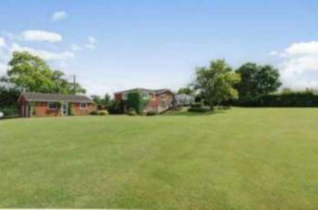  Image of 5 bedroom Detached house for sale in Kites Nest Lane Beausale Warwick CV35 at Beausale Warwick Haseley, CV35 7PB