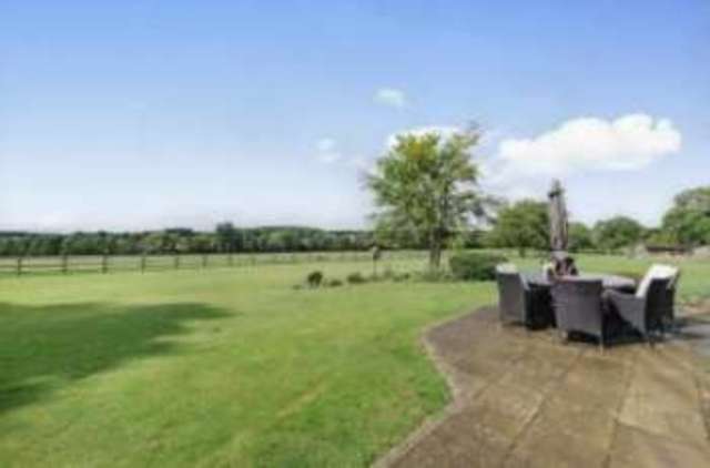  Image of 5 bedroom Detached house for sale in Kites Nest Lane Beausale Warwick CV35 at Beausale Warwick Haseley, CV35 7PB