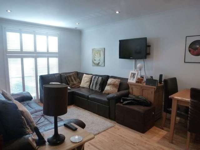  Image of 2 bedroom Apartment to rent in Hans Place London SW1X at Knightsbridges London, SW1X 0JY