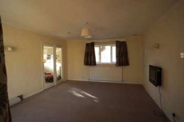  Image of 3 bedroom Bungalow to rent in Knoll Close Sherington Newport Pagnell MK16 at Newport Pagnell, MK16 9PQ
