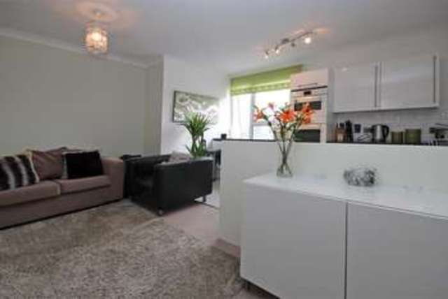  Image of 2 bedroom Flat for sale in Knyveton Road Boscombe Bournemouth BH1 at Knyveton Road Boscombe Bournemouth, BH1 3QN