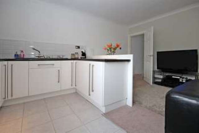  Image of 2 bedroom Flat for sale in Knyveton Road Boscombe Bournemouth BH1 at Knyveton Road Boscombe Bournemouth, BH1 3QN