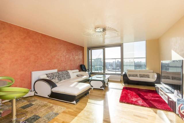 Image of 3 bedroom Flat to rent in Laban Walk London SE8 at Laban Walk  Deptford, SE8 3FJ