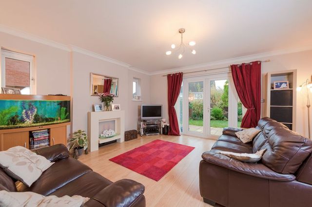  Image of 4 bedroom Detached house for sale in Lady Richeld Close Runcorn WA7 at Lady Richeld Close  Runcorn, WA7 1XQ
