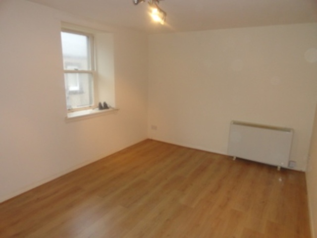  Image of 2 bedroom Flat to rent in Ladybridge Street Arbroath DD11 at Arbroath Angus Angus, DD11 1AR