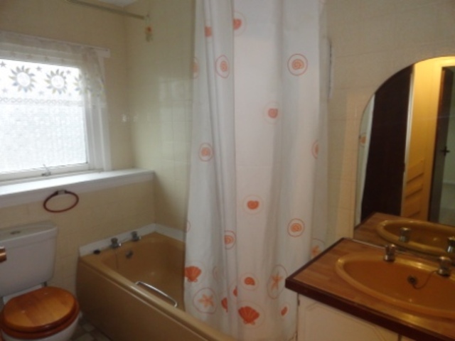  Image of 2 bedroom Flat to rent in Ladybridge Street Arbroath DD11 at Arbroath Angus Angus, DD11 1AR
