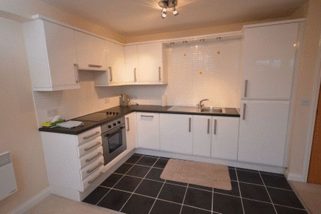  Image of 2 bedroom Flat to rent in Lagentium Plaza Glasshoughton Castleford WF10 at Lagentium Plaza  Castleford, WF10 4PP
