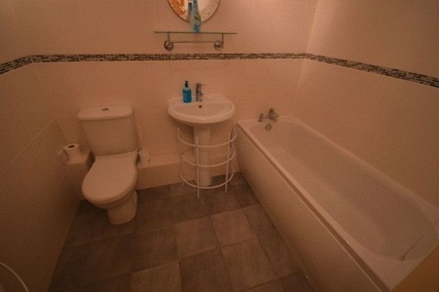  Image of 2 bedroom Flat to rent in Lagentium Plaza Glasshoughton Castleford WF10 at Lagentium Plaza  Castleford, WF10 4PP