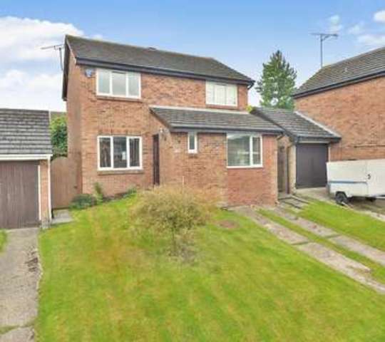  Image of 4 bedroom Detached house for sale in Lagonda Close Newport Pagnell MK16 at Newport Pagnell, MK16 9BN