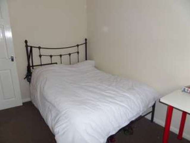  Image of 4 bedroom Detached house for sale in Lagonda Close Newport Pagnell MK16 at Newport Pagnell, MK16 9BN