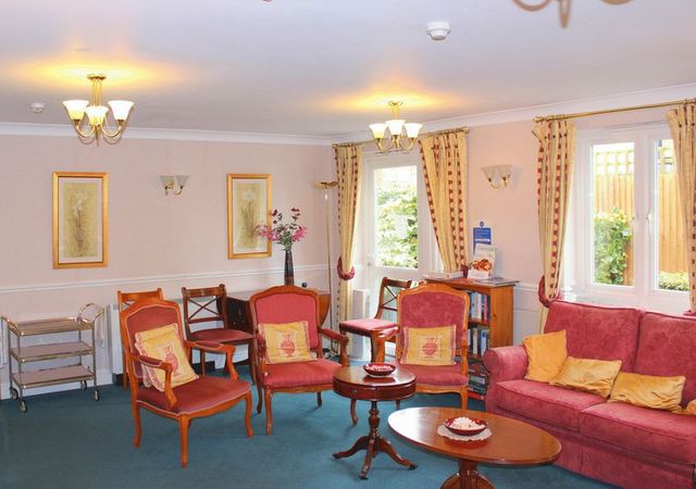 Image of 2 bedroom Retirement Property for sale in Gales Drive Crawley RH10 at Gales Drive  Crawley, RH10 1QB