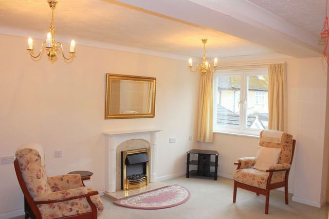  Image of 2 bedroom Retirement Property for sale in Gales Drive Crawley RH10 at Gales Drive  Crawley, RH10 1QB