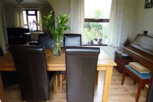  Image of 4 bedroom Detached house for sale in Lakes Lane Newport Pagnell MK16 at Newport Pagnell, MK16 8HR