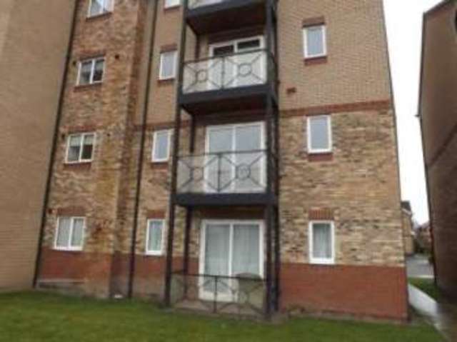  Image of 2 bedroom Flat for sale in Lakeside Boulevard Doncaster DN4 at Lakeside Doncaster Bessacarr, DN4 5PL