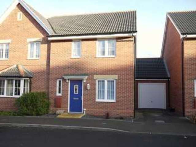  Image of 3 bedroom Semi-Detached house to rent in Dakota Way Eastleigh SO50 at Dakota Way  Eastleigh, SO50 5TY