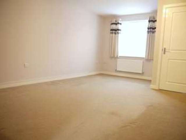  Image of 3 bedroom Semi-Detached house to rent in Dakota Way Eastleigh SO50 at Dakota Way  Eastleigh, SO50 5TY