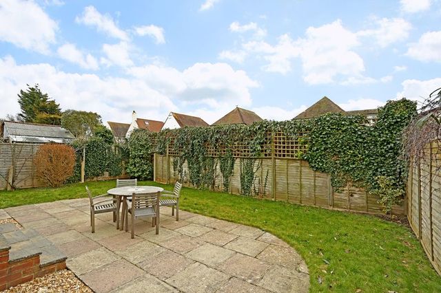  Image of 3 bedroom Bungalow for sale in Lancaster Road Goring-by-Sea Worthing BN12 at Lancaster Road Goring-by-Sea Worthing, BN12 4BP
