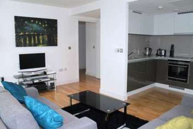  Image of 2 bedroom Flat for sale in Marsh Wall London E14 at 24 Marsh Wall  Canary Wharf, E14 9DB