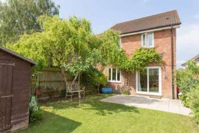  Image of 3 bedroom Detached house for sale in Langstone Gardens Nutbourne Chichester PO18 at Langstone Gardens Nutbourne Chichester, PO18 8SY