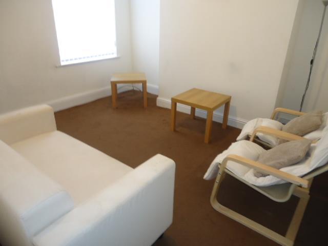  Image of 4 bedroom Terraced house to rent in Langton Road Wavertree Liverpool L15 at Wavertree  Liverpool, L15 2HS