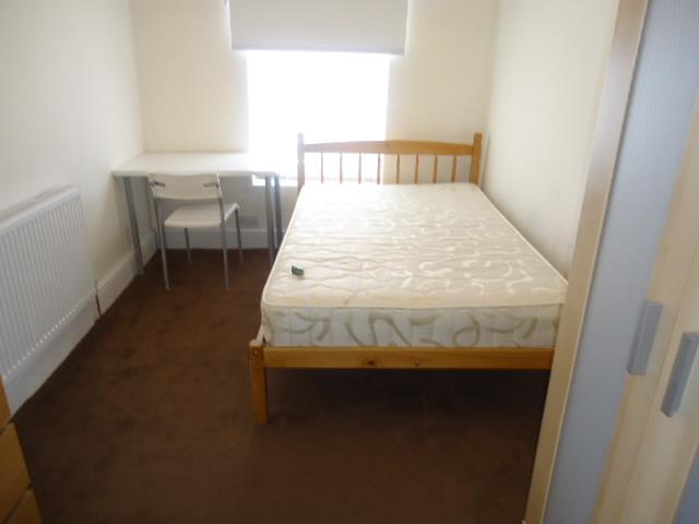  Image of 4 bedroom Terraced house to rent in Langton Road Wavertree Liverpool L15 at Wavertree  Liverpool, L15 2HS