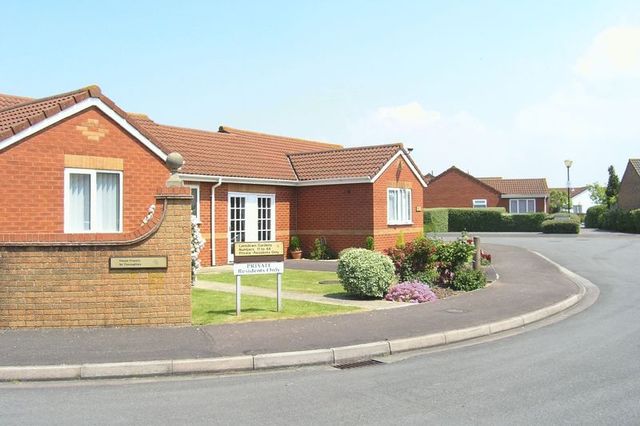  Image of 2 bedroom Retirement Property for sale in Lansdown Gardens Weston-super-Mare BS22 at Kelston Road Worle Weston-Super-Mare, BS22 7FE