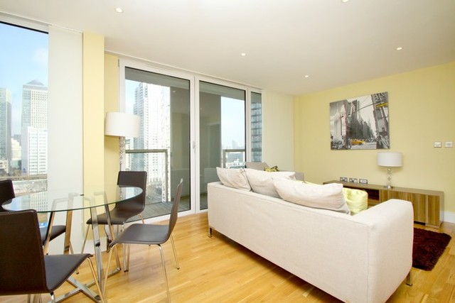  Image of 2 bedroom Flat for sale in Millharbour London E14 at Cobalt Point  Canary Wharf, E14 9JU