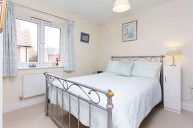  Image of 4 bedroom Detached house for sale in Lapwing Close Emsworth PO10 at Lapwing Close  Emsworth, PO10 7GS