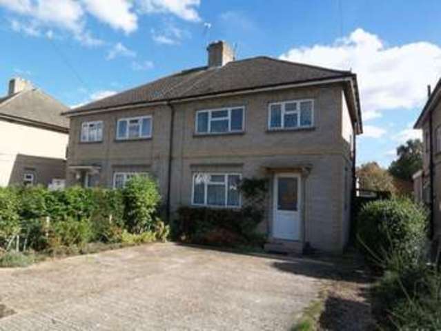  Image of 5 bedroom Semi-Detached house to rent in Larchwood Drive Englefield Green Egham TW20 at Larchwood Drive Englefield Green Egham, TW20 0SQ