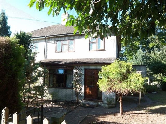  Image of 4 bedroom Semi-Detached house to rent in Larchwood Drive Englefield Green Egham TW20 at Larchwood Drive Englefield Green Egham, TW20 0SL