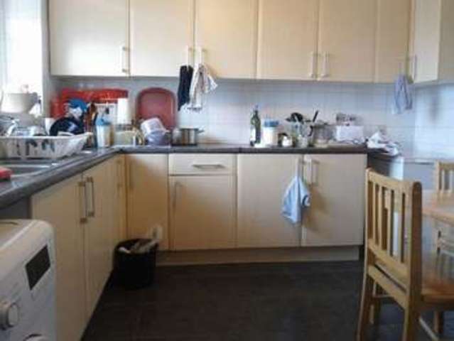  Image of 3 bedroom Flat for sale in Arbour Square London E1 at Arbour Square  London, E1 0PP