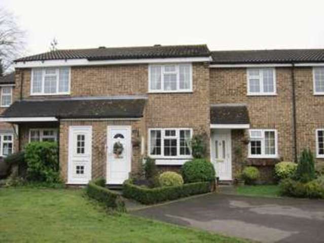  Image of 2 bedroom Terraced house to rent in Larksfield Englefield Green Egham TW20 at Larksfield Englefield Green Egham, TW20 0RD